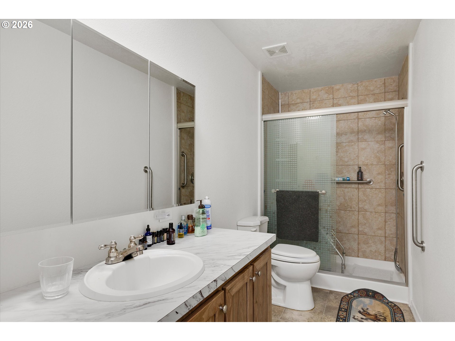 21290 South Beavercreek Road Beavercreek, OR 97004 - Photo 14 of 30 Bathroom, Attached