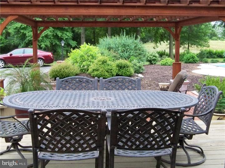 679 Juliustown Georgetown Road Jobstown, NJ 08041 - Photo 13 of 19 Patio