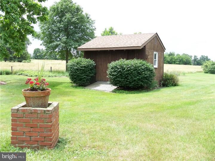 679 Juliustown Georgetown Road Jobstown, NJ 08041 - Photo 18 of 19 Storage Shed
