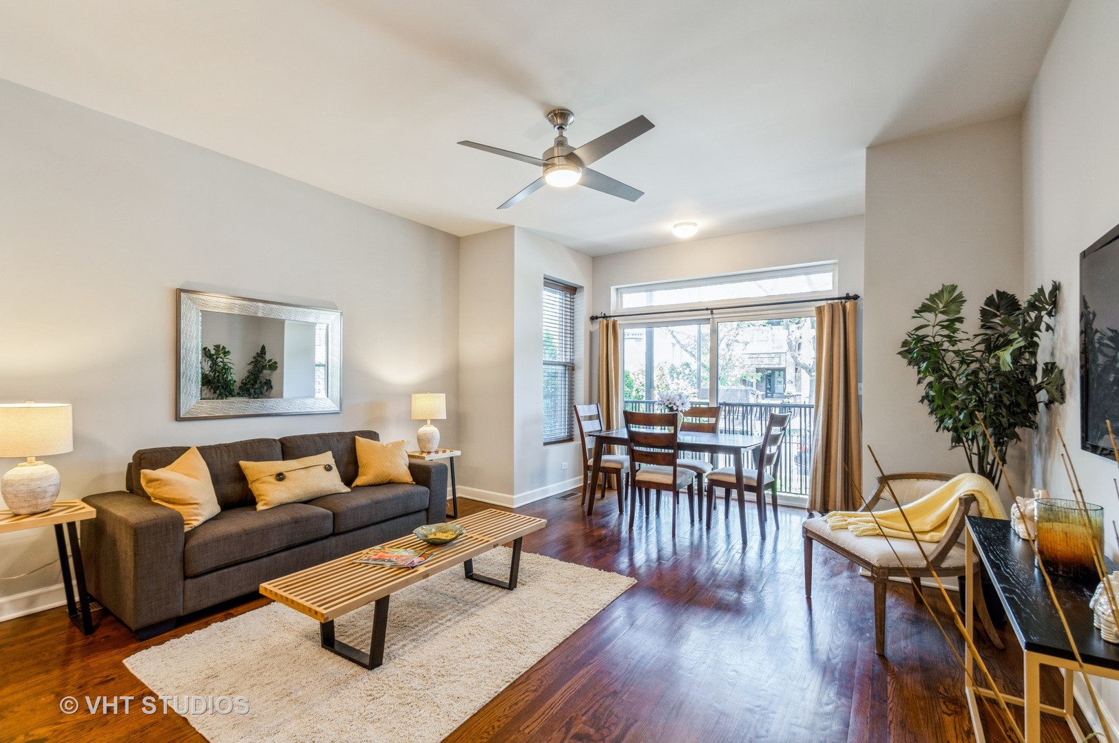 1439 West Addison Street, Unit 1 Chicago, IL 60657 - Photo 2 of 12