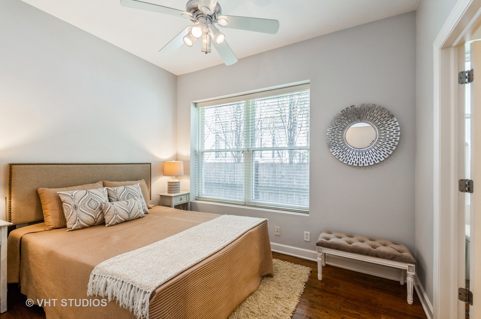 1439 West Addison Street, Unit 1 Chicago, IL 60657 - Photo 7 of 12