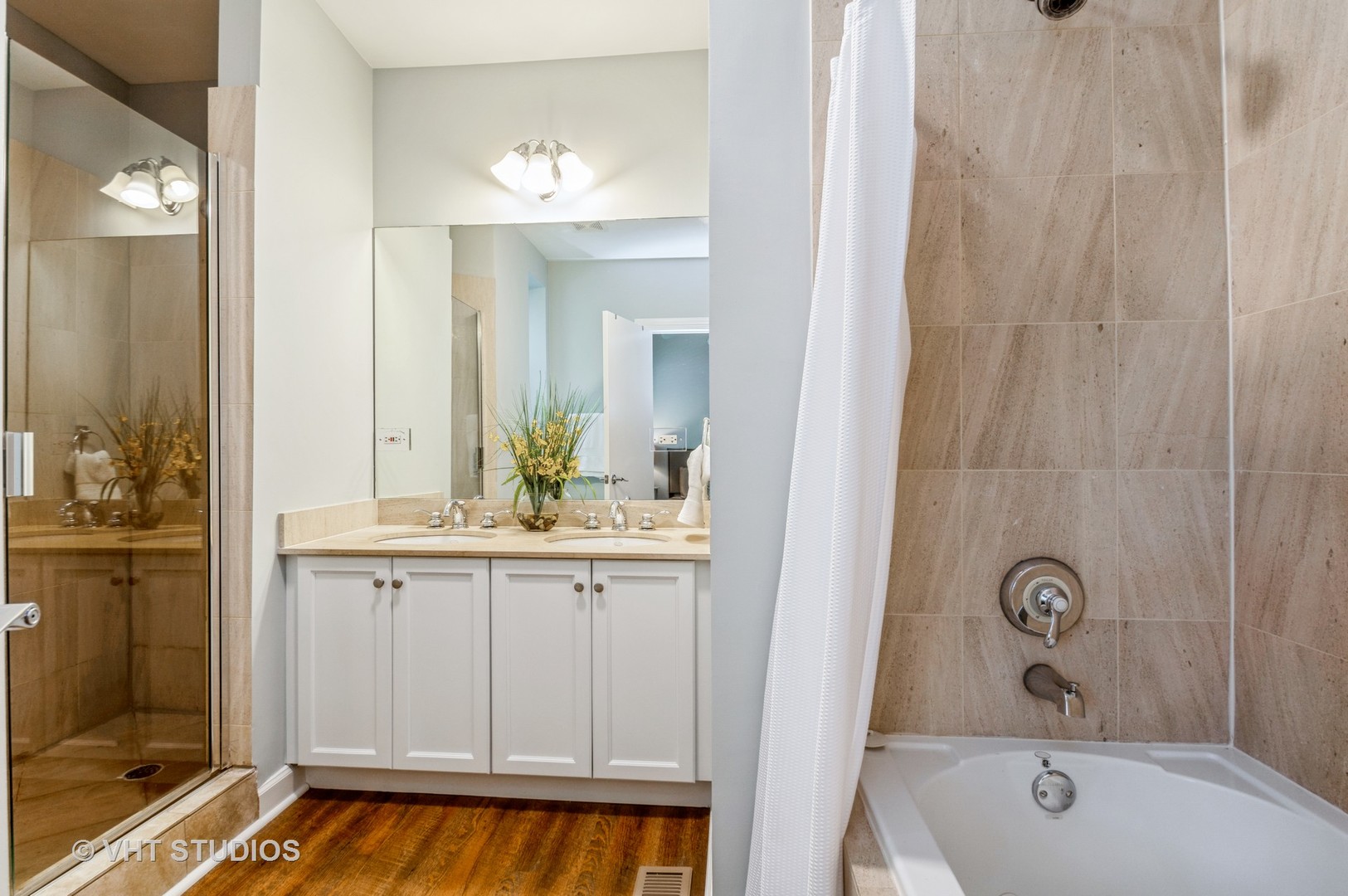 1439 West Addison Street, Unit 1 Chicago, IL 60657 - Photo 8 of 12