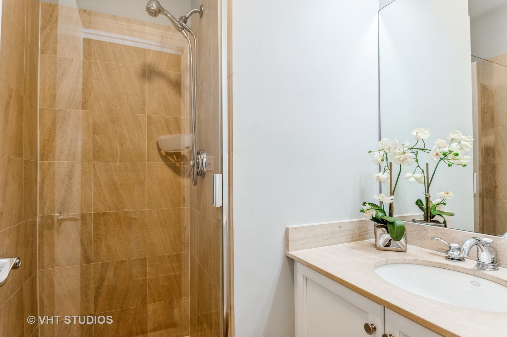 1439 West Addison Street, Unit 1 Chicago, IL 60657 - Photo 10 of 12