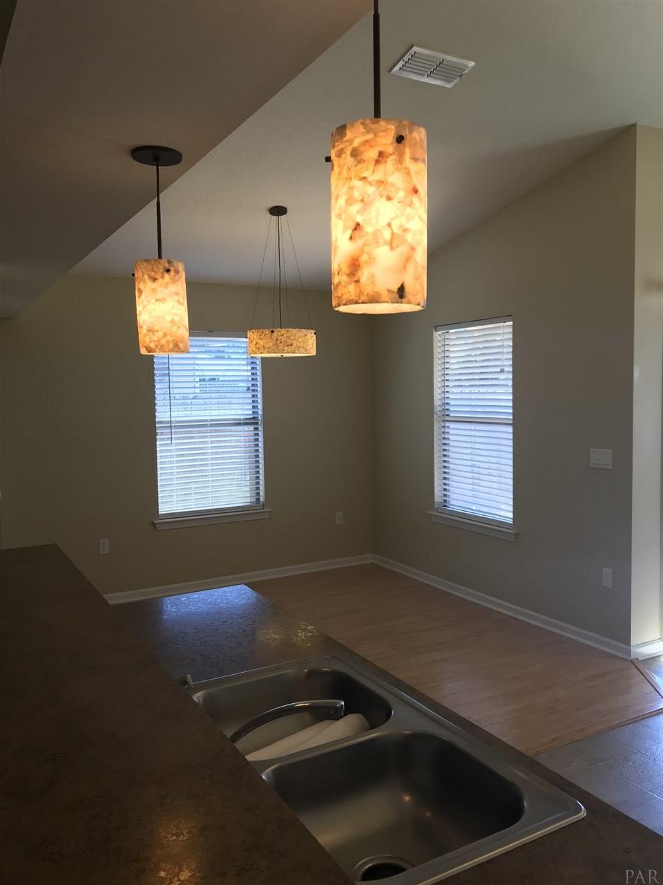 7973 Promise Creek Road Navarre, FL 32566 - Photo 18 of 39