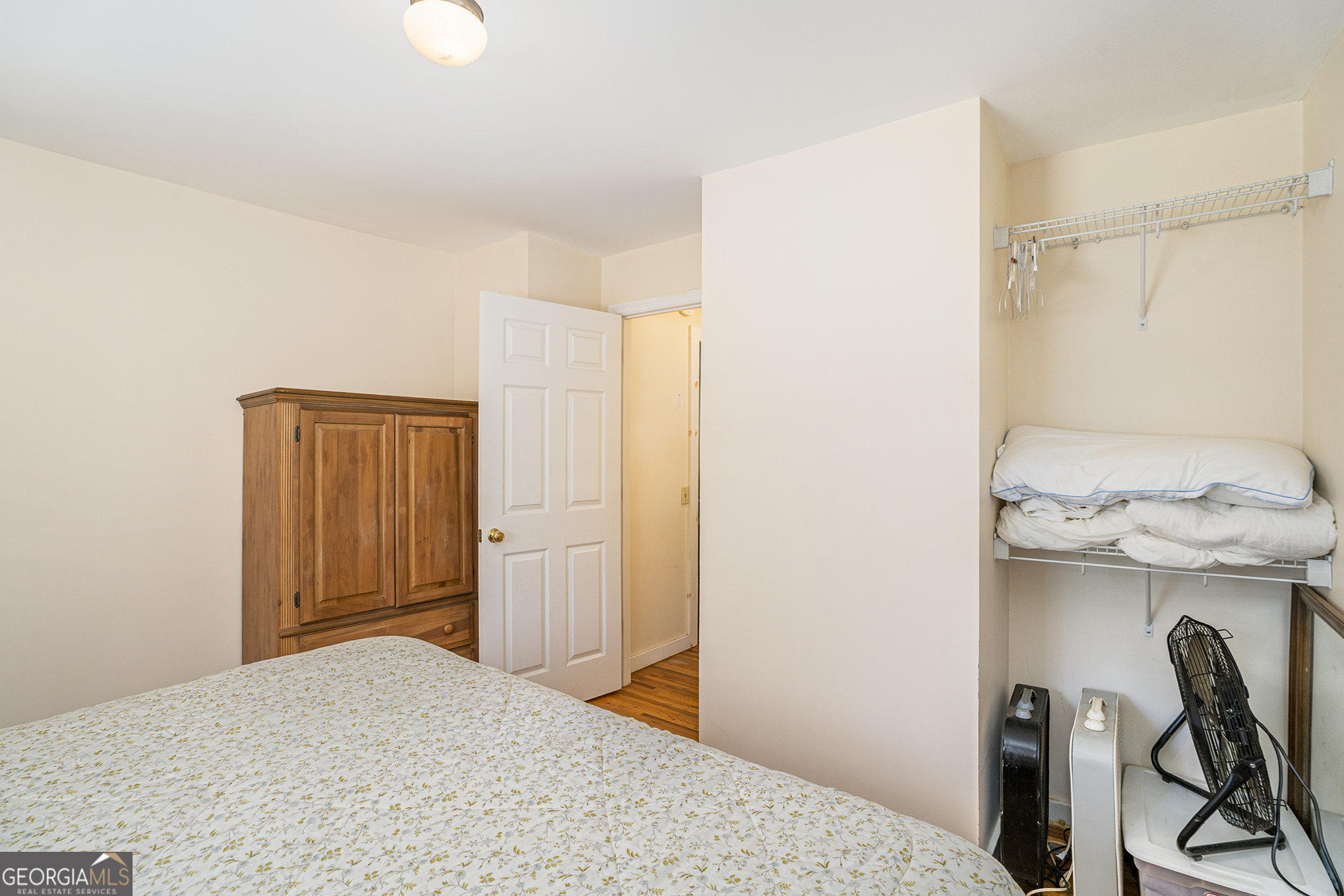 5622 Murray Cove Road Tiger, GA 30576 - Photo 17 of 39 a bedroom with a bed and a bathroom