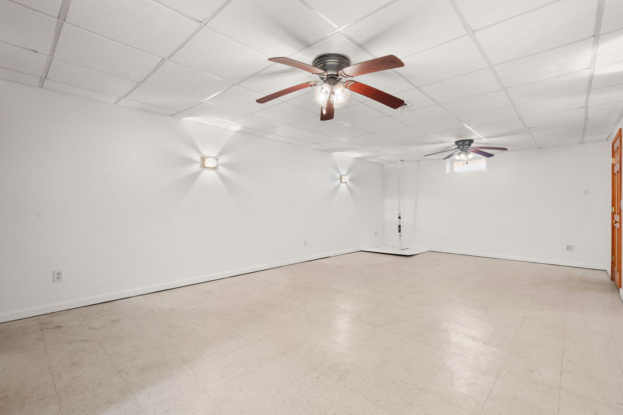 11609 Salyer Drive Wheatfield, IN 46392 - Photo 21 of 33 2048x1365