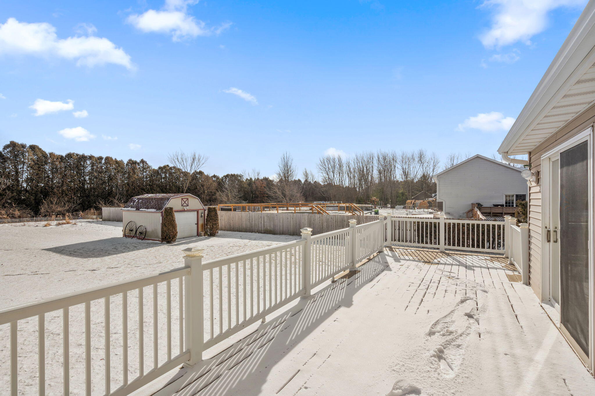 11609 Salyer Drive Wheatfield, IN 46392 - Photo 31 of 33 2048x1365