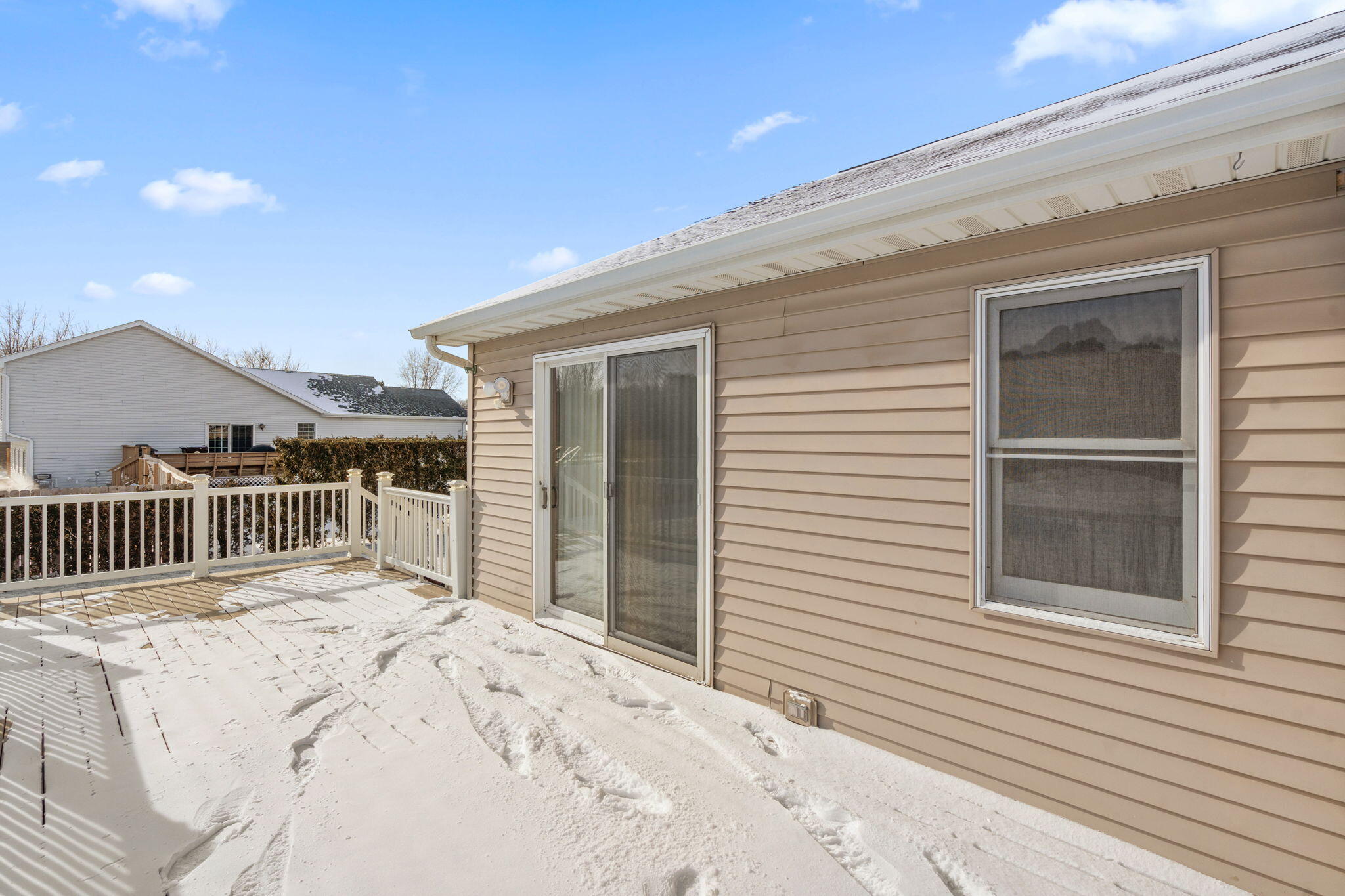 11609 Salyer Drive Wheatfield, IN 46392 - Photo 33 of 33 2048x1365