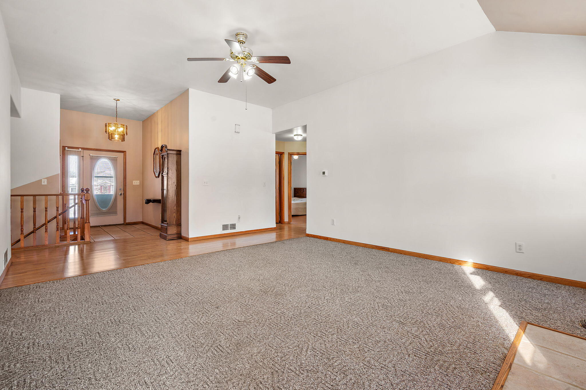 11609 Salyer Drive Wheatfield, IN 46392 - Photo 7 of 33 2048x1365