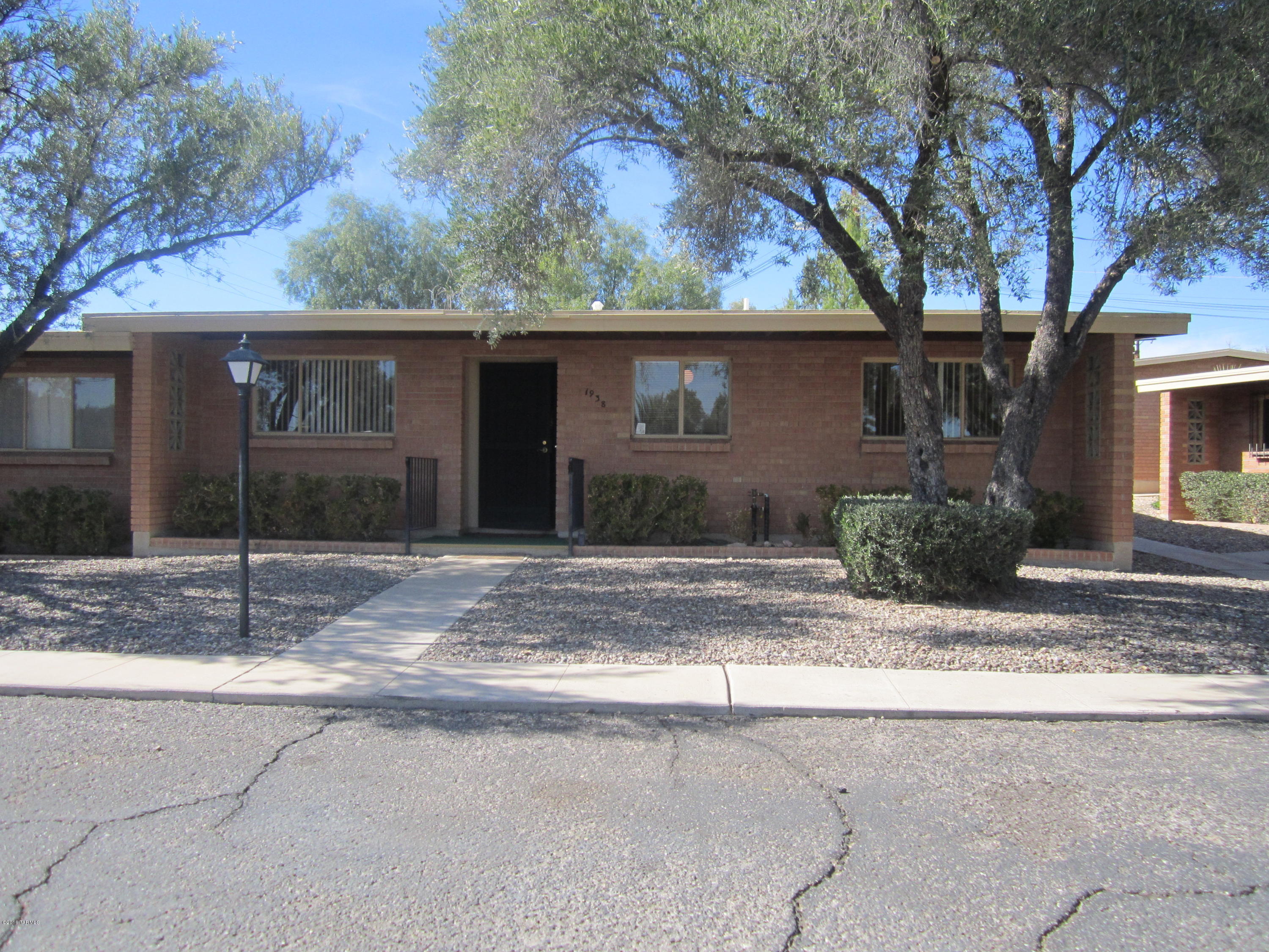 1938 West Anklam Road, Unit 9 Tucson, AZ 85745 - Photo 1 of 15