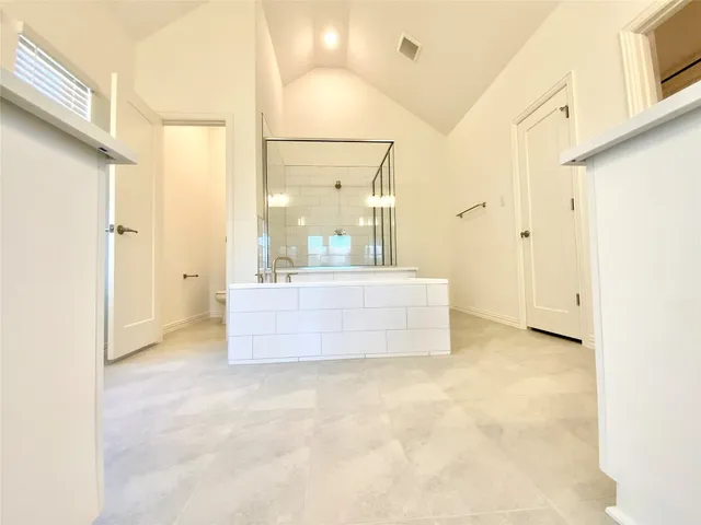 $2,550 | 247 Du Bois Lane, Kyle, TX 78640