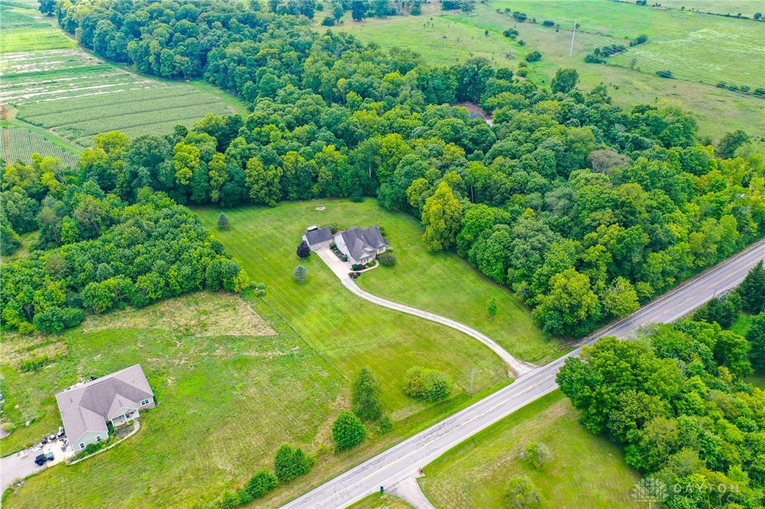 3959 Centerville Road Bellbrook, OH 45305 - Photo 5 of 67