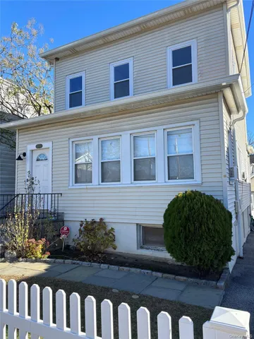 $2,700 | 166 Lake Avenue, Unit 2, Tuckahoe, NY 10707