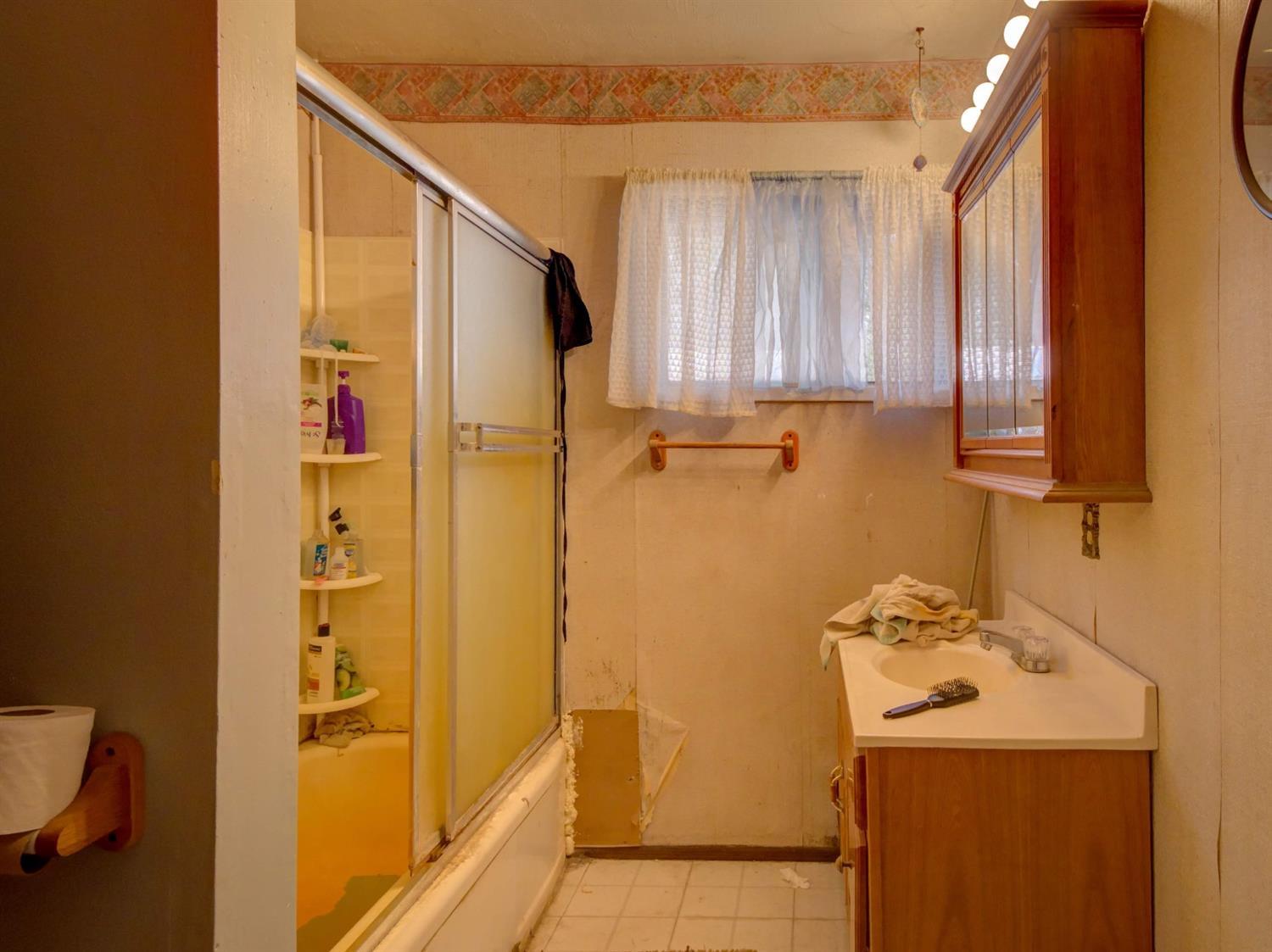 11612 Dennis Road White City, OR 97503 - Photo 7 of 16 Additional Photo