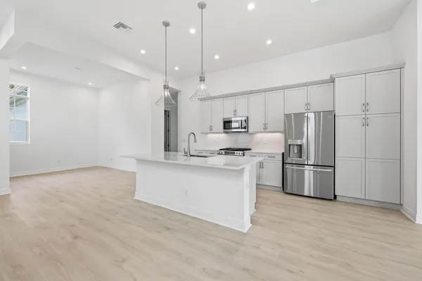 $3,200 | 140 Southeast Via Tirso, Port St. Lucie, FL 34952