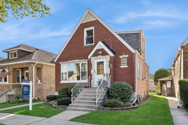 $395,000 | 2224 North 75th Court, Elmwood Park, IL 60707
