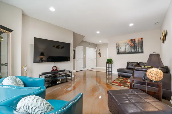 $440,000 | 17934 Fountain Circle, Orland Park, IL 60467