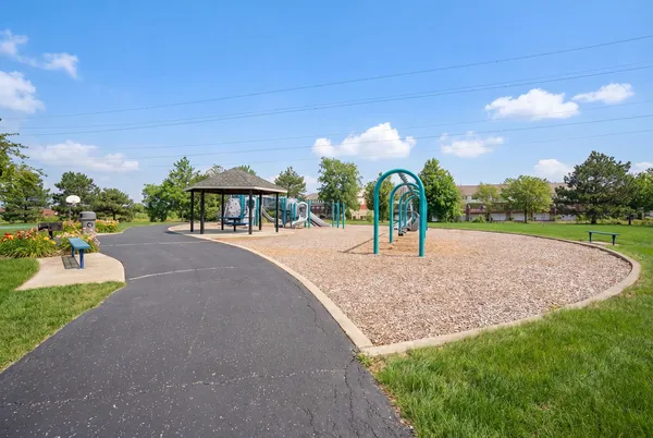 $440,000 | 17934 Fountain Circle, Orland Park, IL 60467