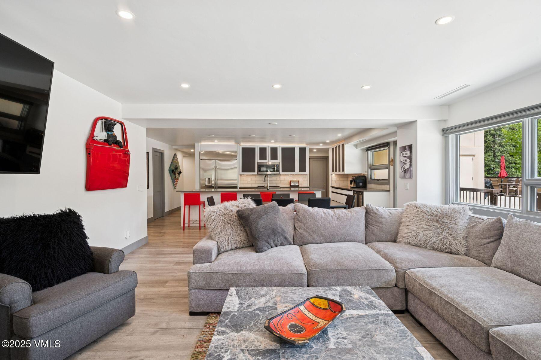 1650 Fall Ridge Road, Unit 120 Vail, CO 81657 - Photo 13 of 60 photo_online_010