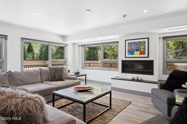 $3,700,000 | 1650 Fall Ridge Road, Unit 120, Vail, CO 81657