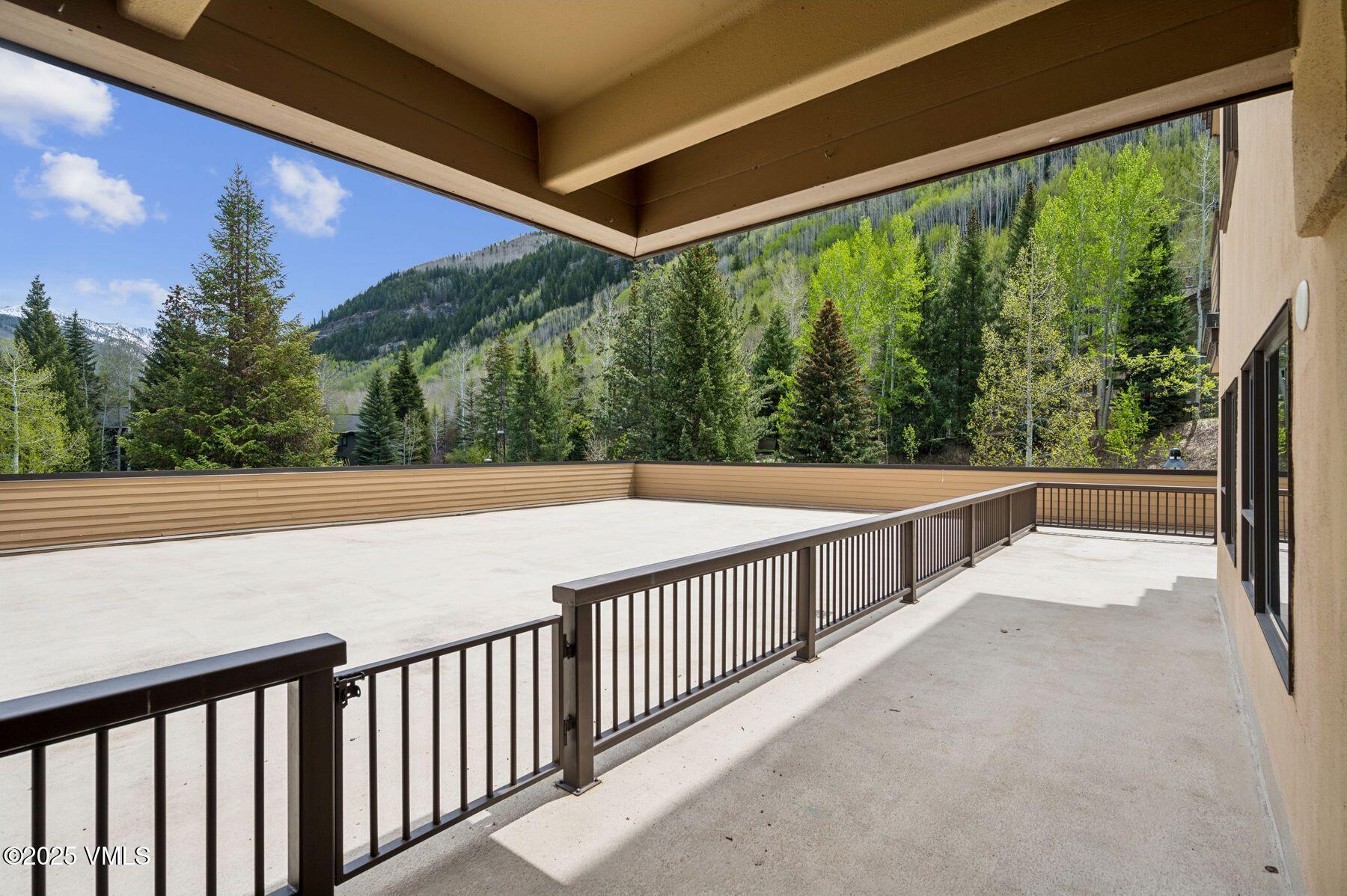 1650 Fall Ridge Road, Unit 120 Vail, CO 81657 - Photo 34 of 60 photo_online_031