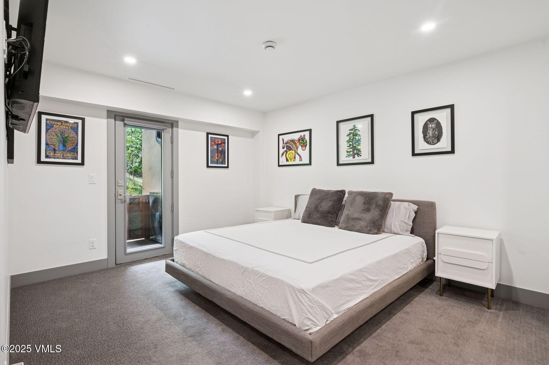 1650 Fall Ridge Road, Unit 120 Vail, CO 81657 - Photo 38 of 60 photo_online_035