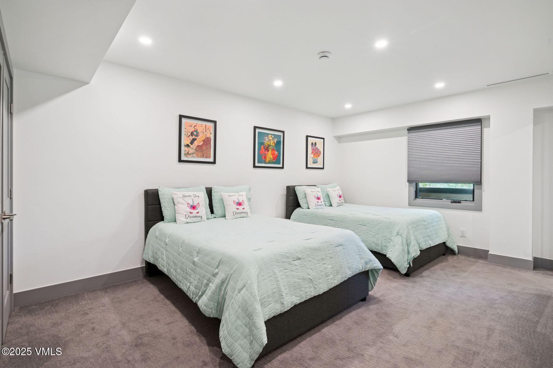 1650 Fall Ridge Road, Unit 120 Vail, CO 81657 - Photo 44 of 60 photo_online_041