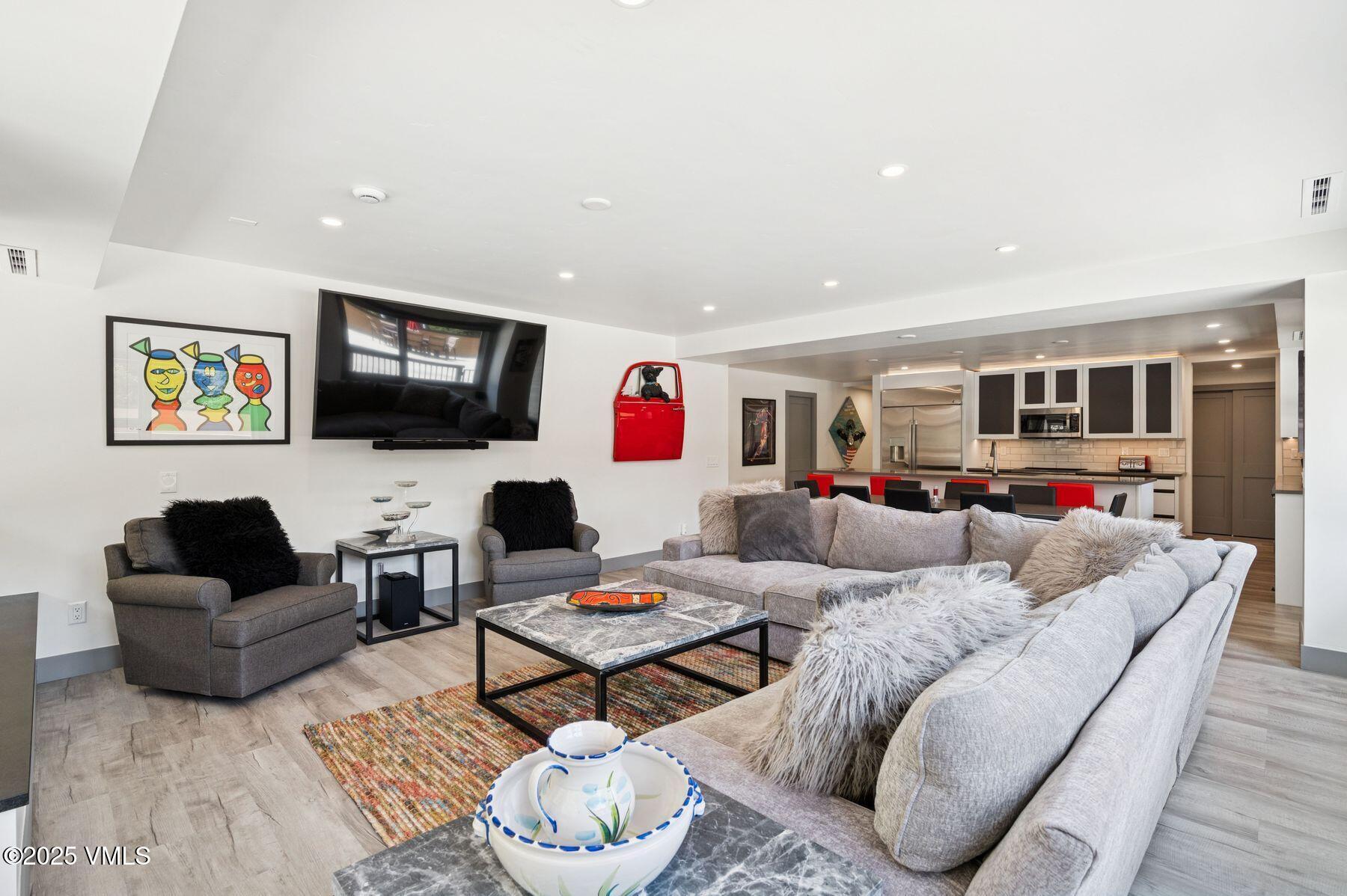 1650 Fall Ridge Road, Unit 120 Vail, CO 81657 - Photo 5 of 60 photo_online_003