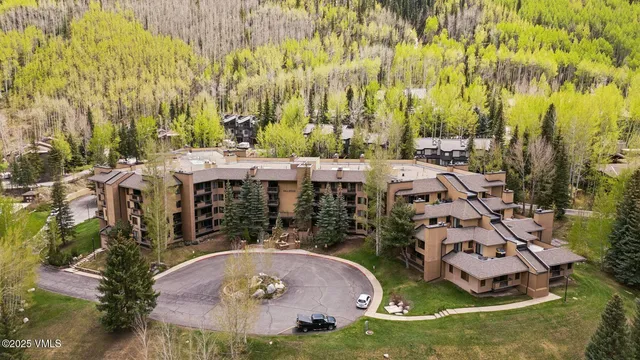 $3,700,000 | 1650 Fall Ridge Road, Unit 120, Vail, CO 81657