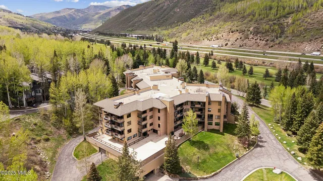 $3,700,000 | 1650 Fall Ridge Road, Unit 120, Vail, CO 81657