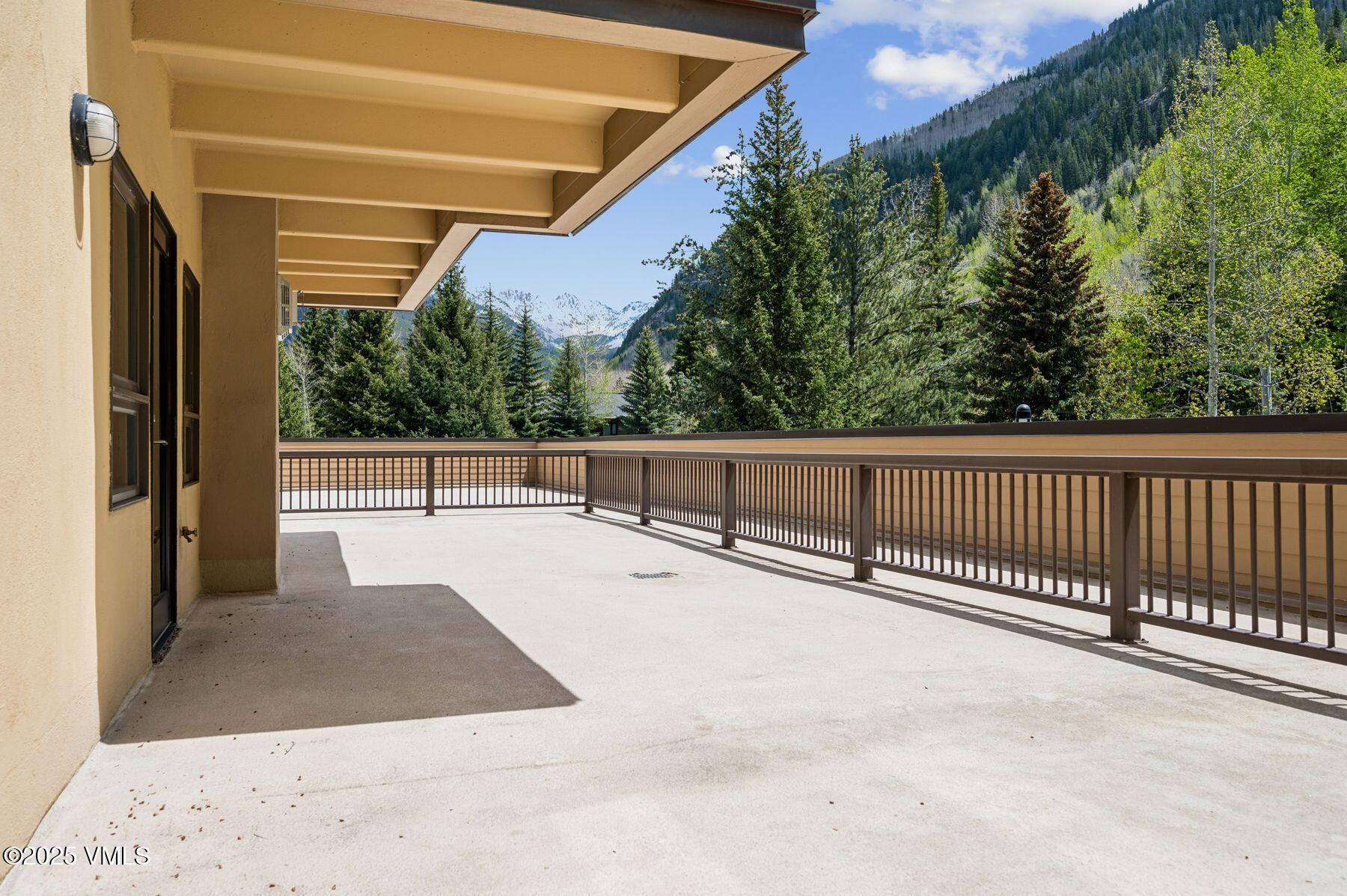 1650 Fall Ridge Road, Unit 120 Vail, CO 81657 - Photo 6 of 60 photo_online_004