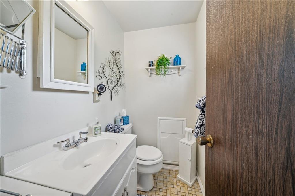 1021 Harvard Road Monroeville, PA 15146 - Photo 24 of 37 1/2 bathroom in Primary Bedroom