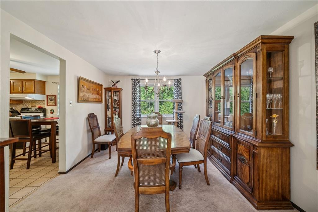 1021 Harvard Road Monroeville, PA 15146 - Photo 6 of 37 Dining room