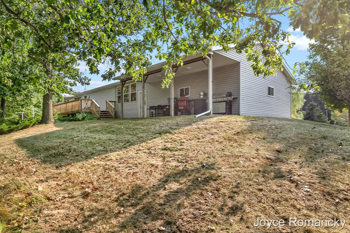 1200 Youngman Road Trufant, MI 49347 - Photo 35 of 64 IMG_1040