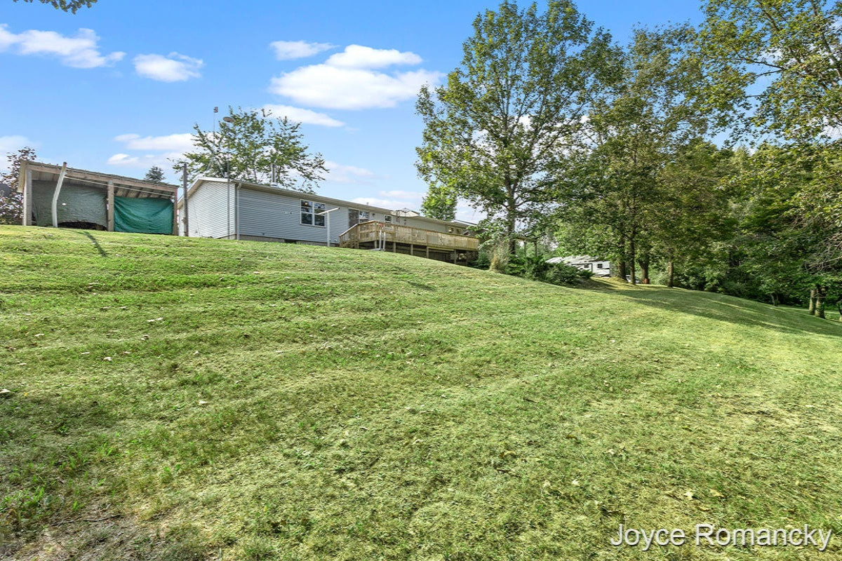 1200 Youngman Road Trufant, MI 49347 - Photo 39 of 64 IMG_1042