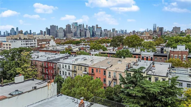 a view of a bird house