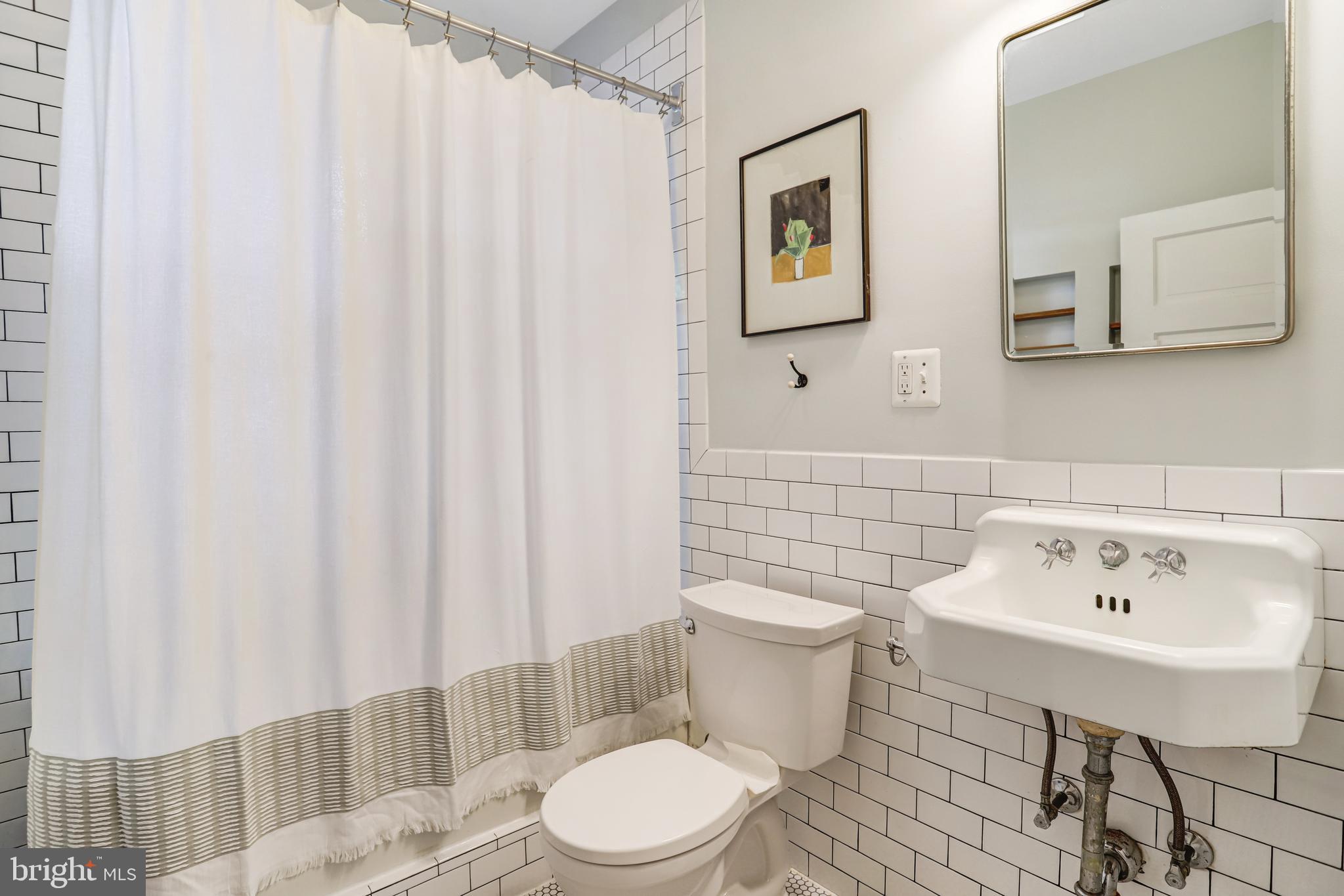 815 Webster Street Northwest Washington, DC 20011 - Photo 17 of 23 Hall bath