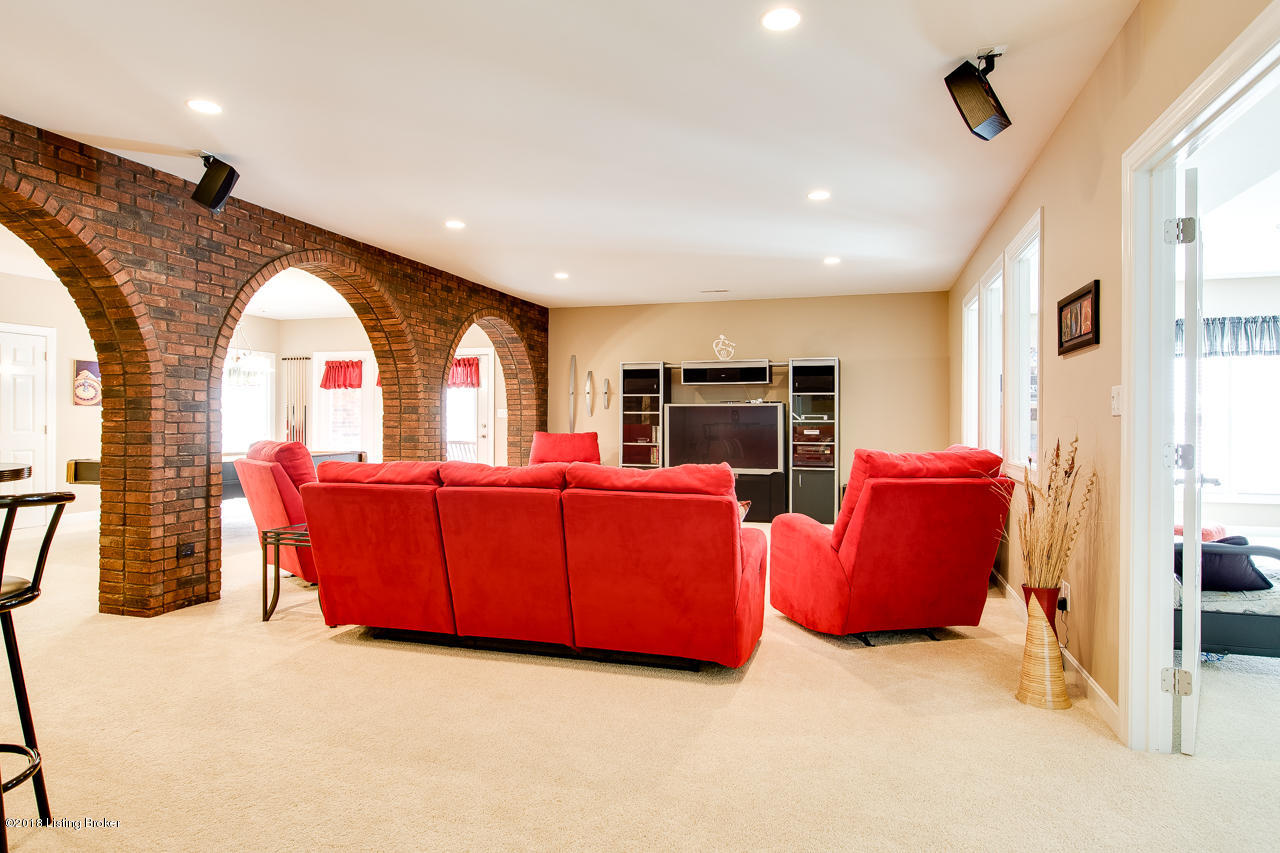 4716 Razor Creek Way Louisville, KY 40299 - Photo 39 of 59 Family Room