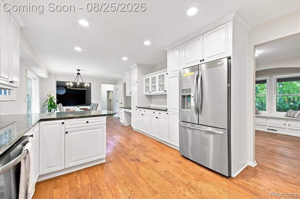 30249 Westgate Road Farmington Hills, MI 48334 - Photo 11 of 46 Gallery Image 11