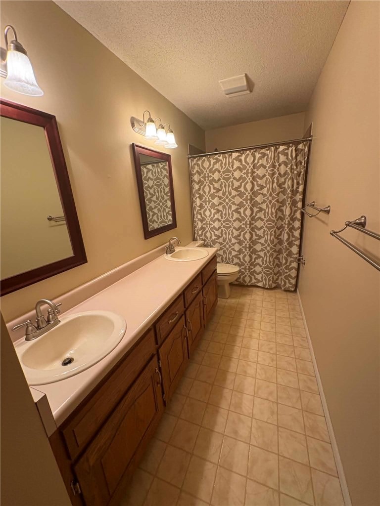 2266 South Franzy Drive Decatur, IL 62521 - Photo 16 of 17
