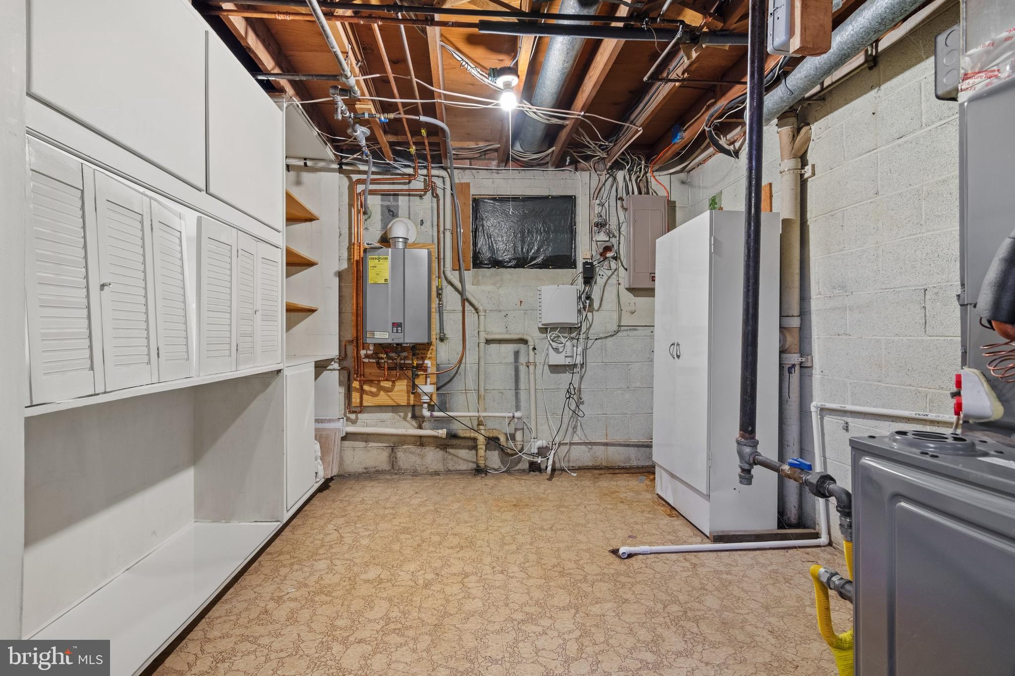 6915 Hadlow Drive Springfield, VA 22152 - Photo 34 of 43 Utility room
