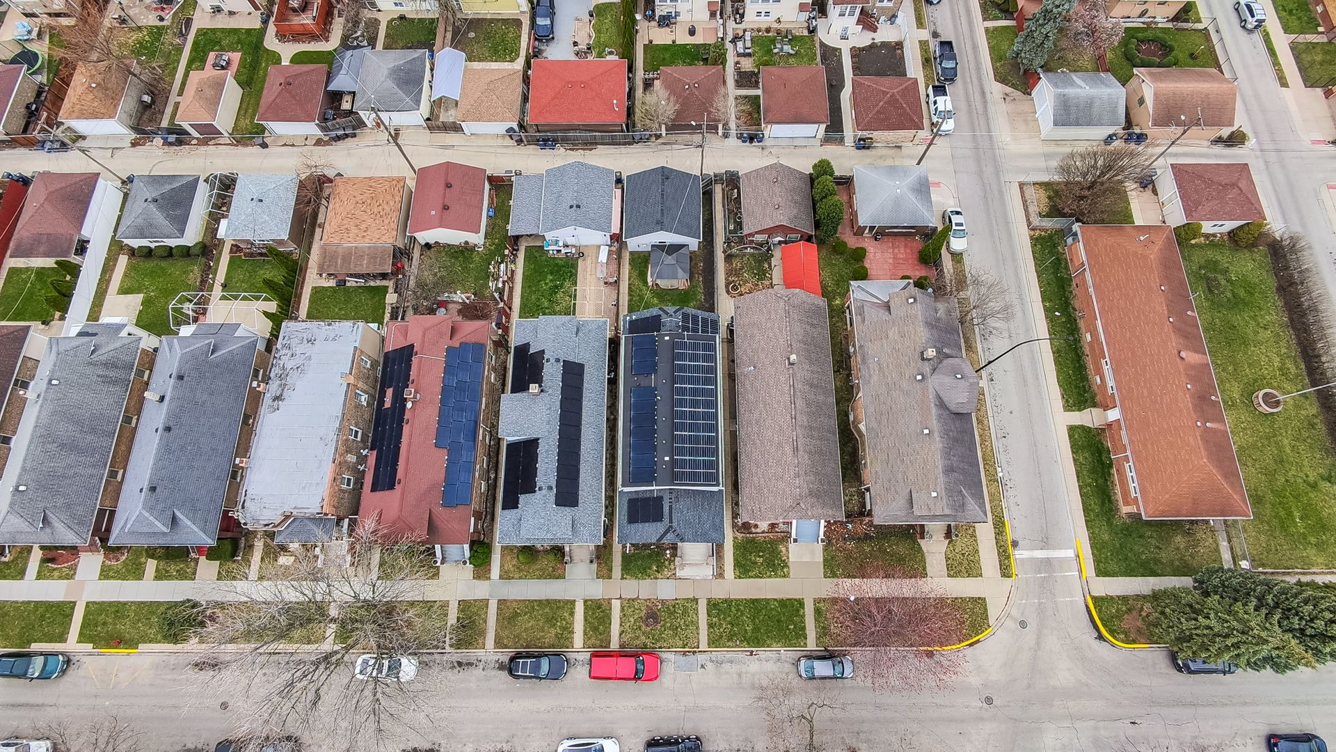 1906 South 60th Court Cicero, IL 60804 - Photo 5 of 40 a front view of multi story residential apartment building with yard