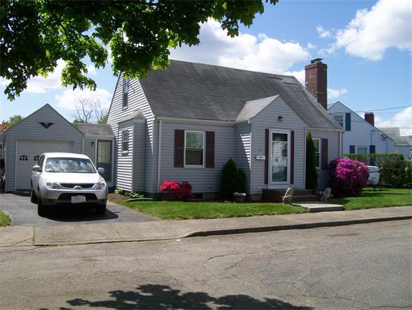 15 Pond View Road Lynn, MA 01904 - Photo 1 of 28 Gallery Image 1
