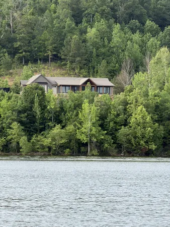 $1,645,000 | 396 Moores Lane, Stewart, TN 37175