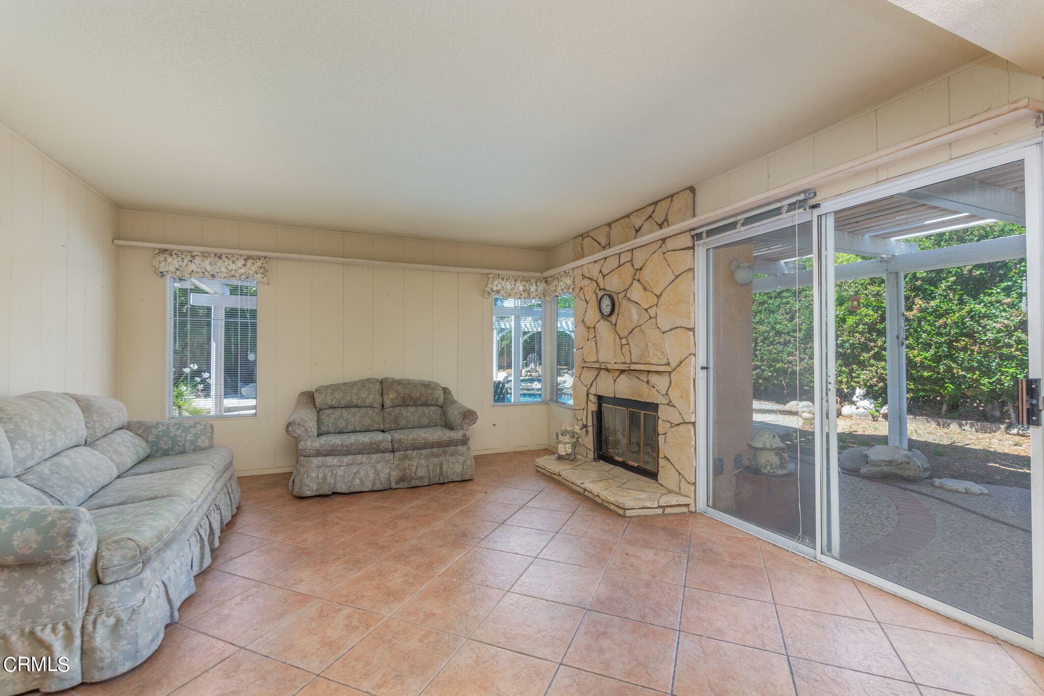 501 Fairfield Road Simi Valley, CA 93065 - Photo 11 of 32 Image-011