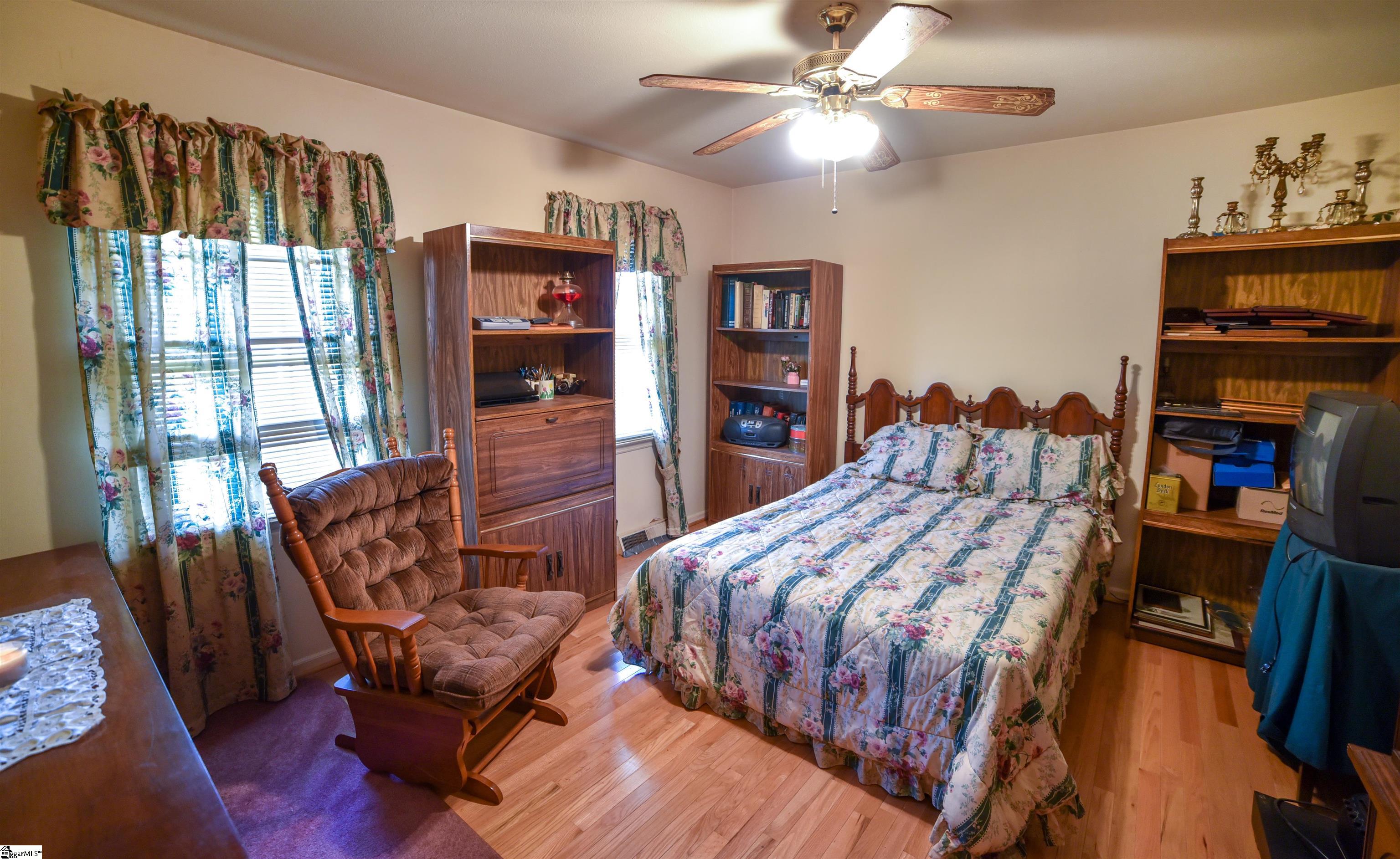 545 St Mark Road Taylors, SC 29687 - Photo 9 of 18