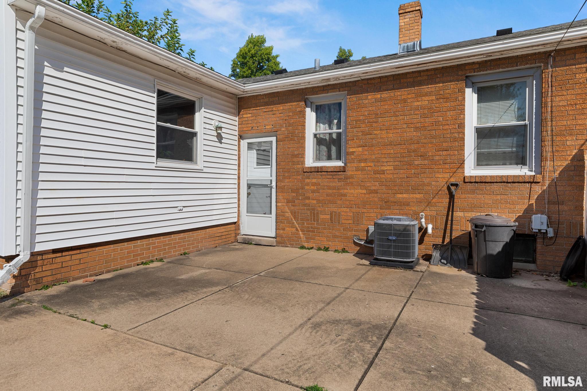 808 West Ridge Road Peoria, IL 61614 - Photo 28 of 33 Gallery Image 28