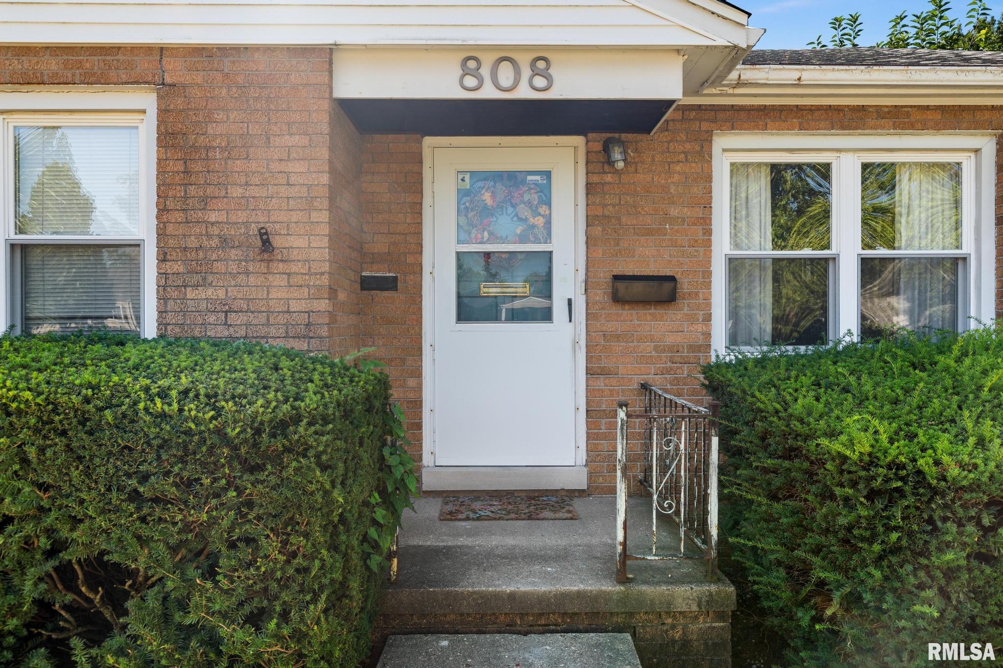 808 West Ridge Road Peoria, IL 61614 - Photo 5 of 33 Gallery Image 5