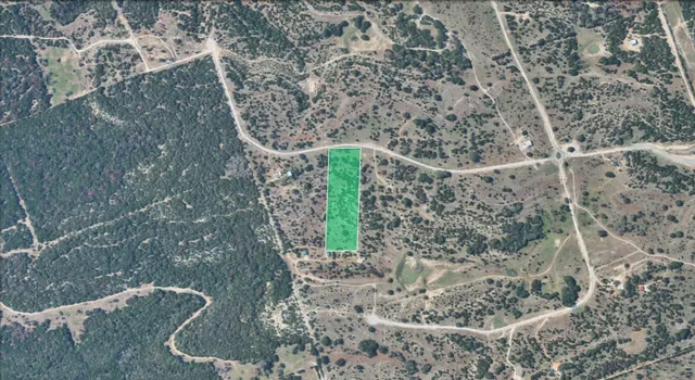 a view of outdoor space and garden