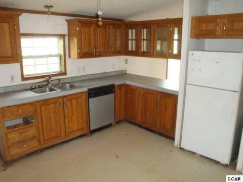 13100 Tamarack Road Hudson, MI 49247 - Photo 4 of 10 20017989-3.JPG